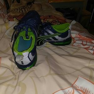 Seahawk pumas lightly worn