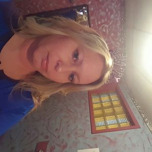 Meet your Posher, Melanie