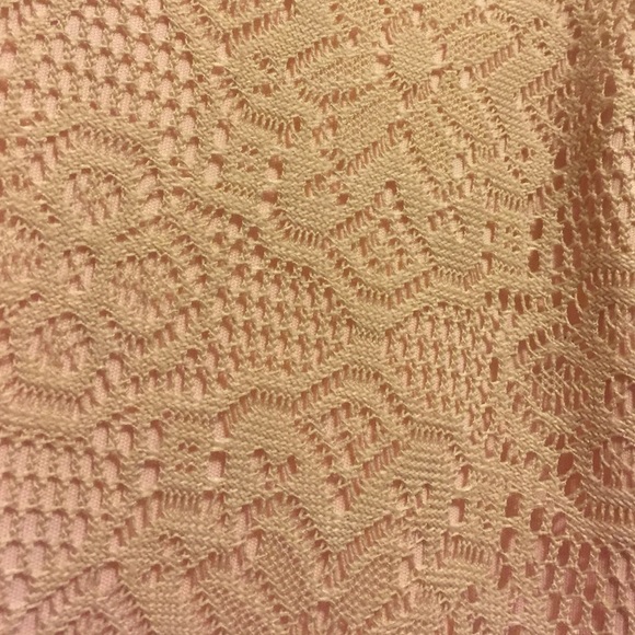 Pink Lace Mini - Picture 3 of 4