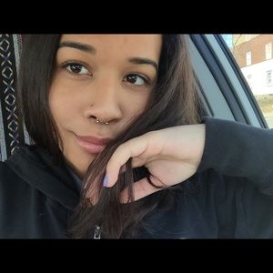 Meet your Posher, Nikki