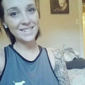 Meet your Posher, Falisha