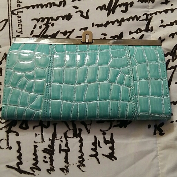 Clutch - Picture 1 of 2