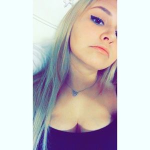 Meet your Posher, Julie