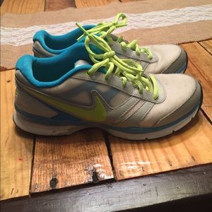 Nike shoes 6.5 women's