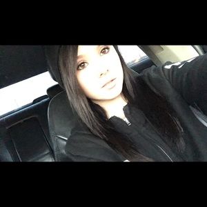 Meet your Posher, Alissa