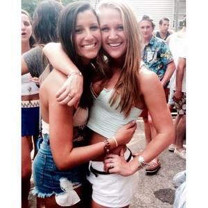 Meet your Posher, Dara