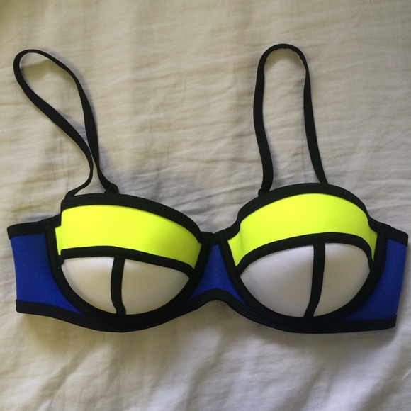 triangl swimwear Other - Triangl swimwear poppy READ DESCRIPTION