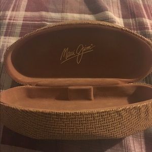 Tan Maui Jim Sunglass Case, In good condition.