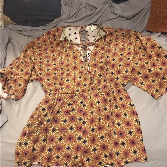 Romper - Picture 2 of 3