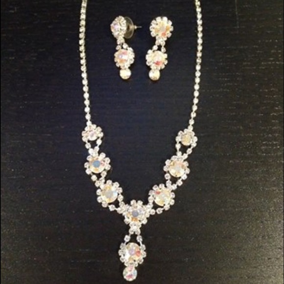 Necklace and Earrings Set