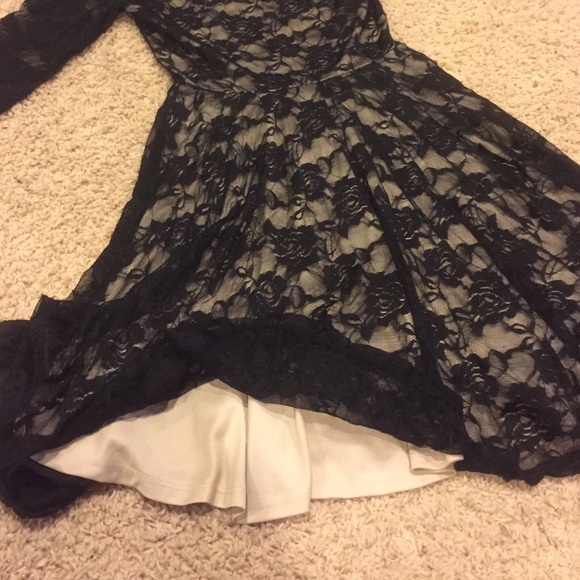 Black Floral Lace Fit and Flare Skater Dress - Picture 2 of 4
