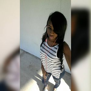 Meet your Posher, Alexia