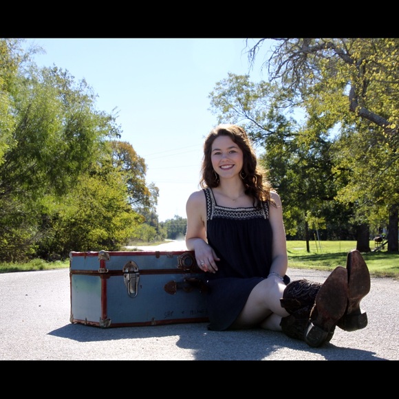Meet your Posher, Brittany