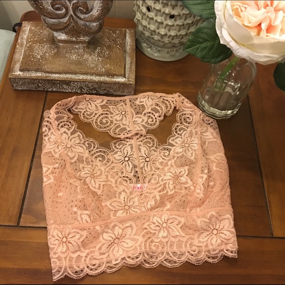 🆕 Lace Racerback Bralette in BLUSH - Picture 2 of 2