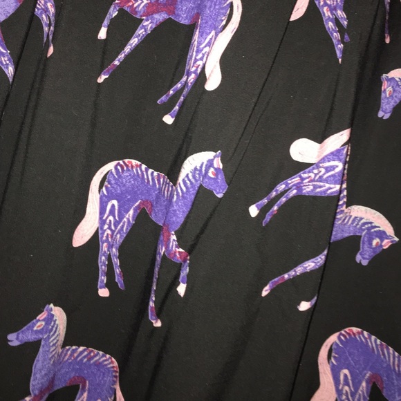 Long sleeve, horse printed dress. - Picture 3 of 3