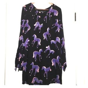 Long sleeve, horse printed dress.