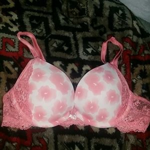 Victoria's secret bra