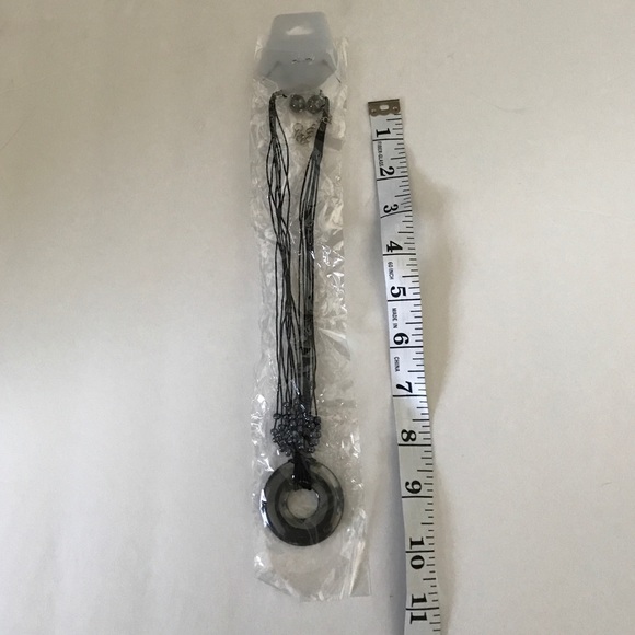 Set of Hematite Necklace and Earrings - Picture 4 of 4