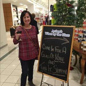 Meet your Posher, Joyce