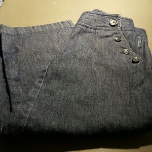 Annette Taylor side button Capris