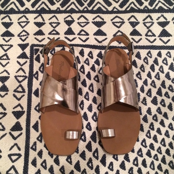 The edie metallic sandal -- size 7