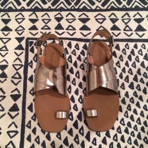 The edie metallic sandal -- size 7