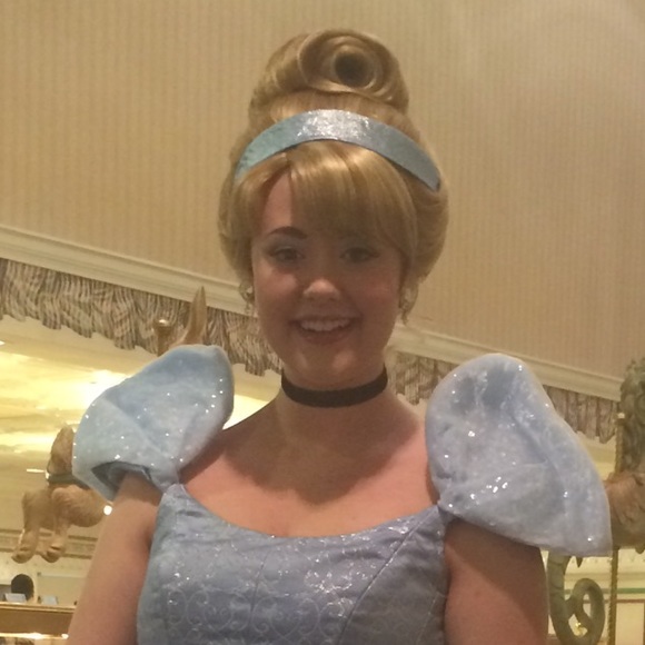 Meet your Posher, Christie