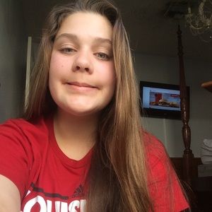 Meet your Posher, Ava