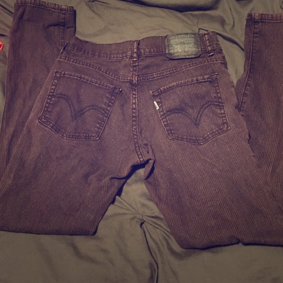 Cutest Levi's burgundy stripes black