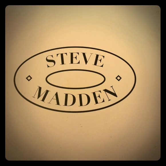 Size 10, Steve Madden Heels; nude in color