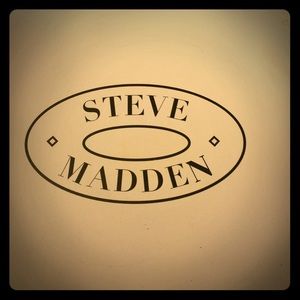 Size 10, Steve Madden Heels; nude in color