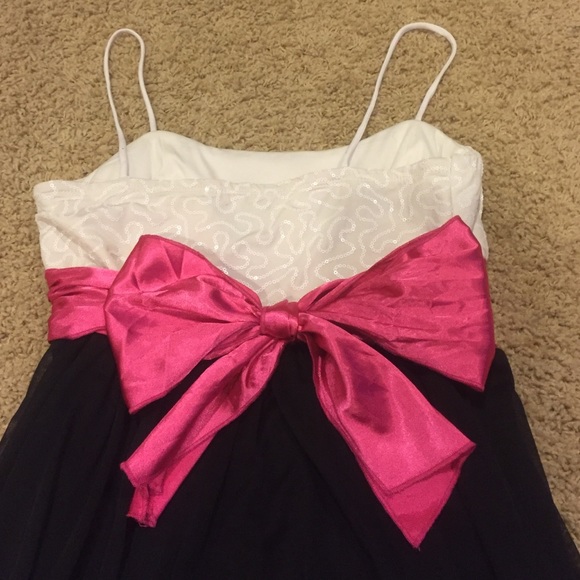 High Waisted Black and Cream Dress with Pink Sash - Picture 3 of 3