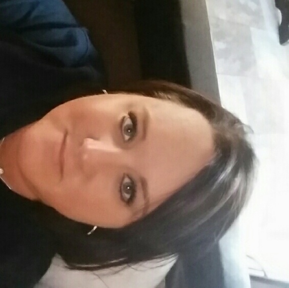 Meet your Posher, Shawna - Picture 1 of 1