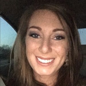 Meet your Posher, Shelby