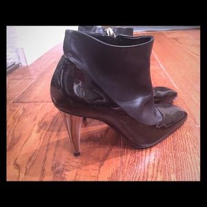 Gorgeous giuseppe zanotti booties