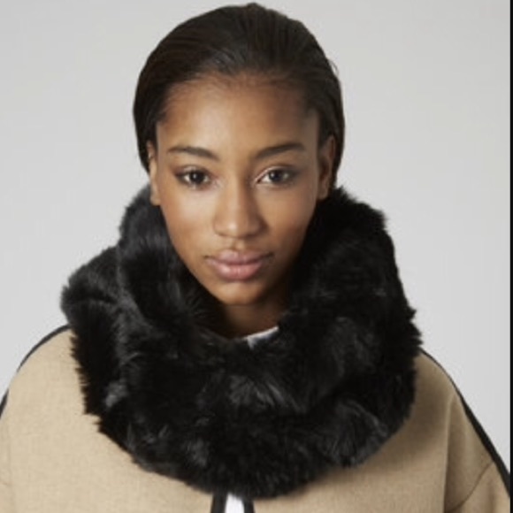 Black fur wrap scarf