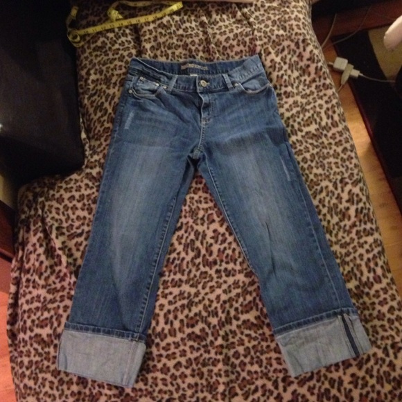 MOSSIMO SUPPLY CO. Jean Capris