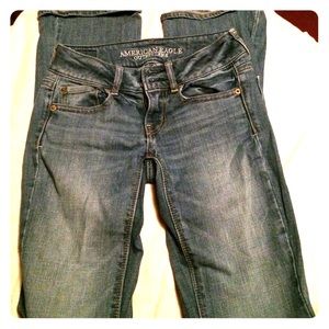 ***SOLD*** 00 Long American Eagle jeans.