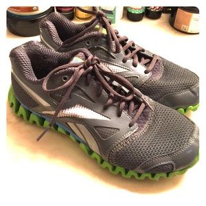 Reebok Zignano running shoe. Great used condition!
