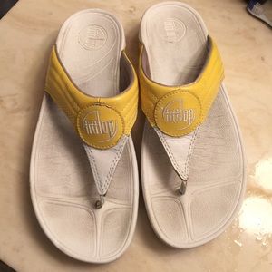 Fit flop yellow walking flip flop. Fair condition.