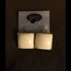 Ivory square earrings