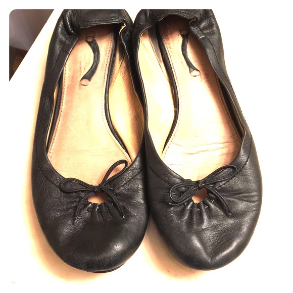 Used Ecco ballet flat. Black size 39.