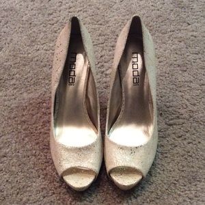 gold nude dress heels