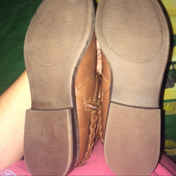 Brown boots - Picture 3 of 3