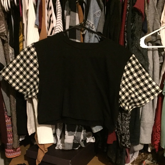 Black and White checked sleeve tobi crop top