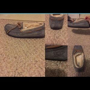 Grey ugg slip on's