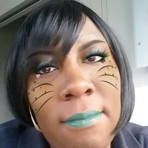 Meet your Posher, Lala