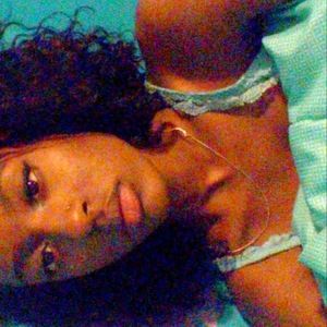 Meet your Posher, Noelle