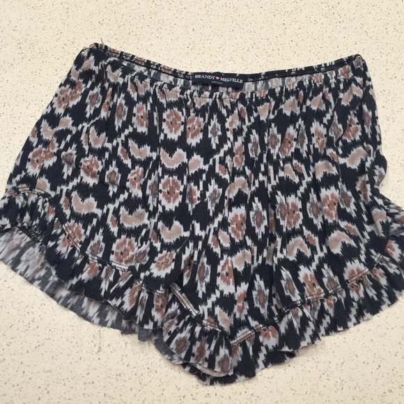 Brandy Melville Vodi Shorts