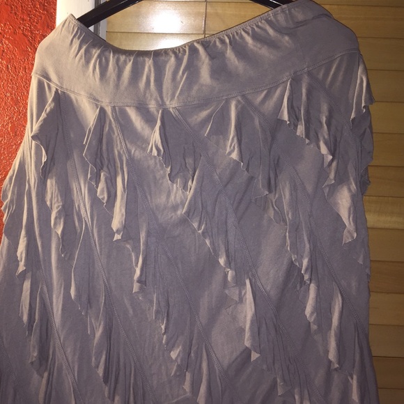Stretchy gray skirt
